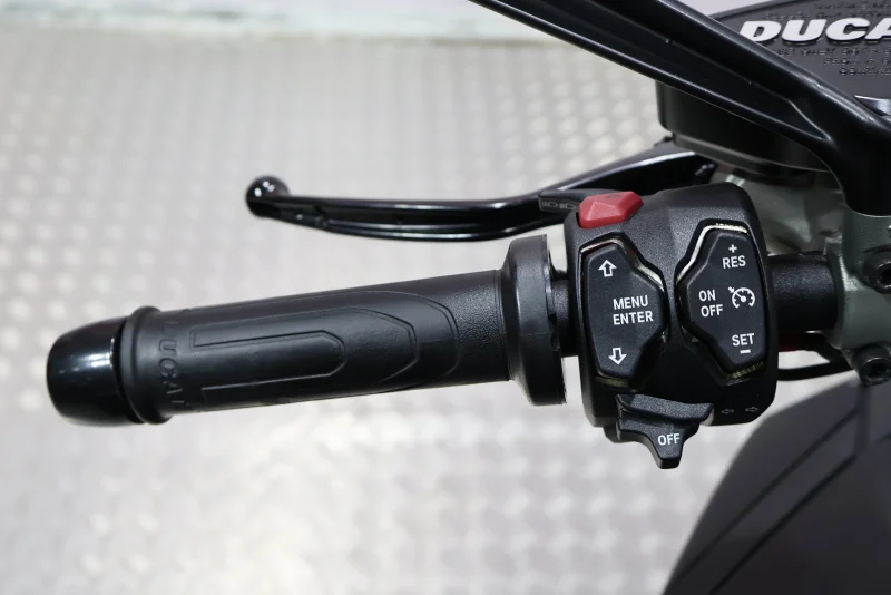 Imagen de Ducati DIAVEL 1260 