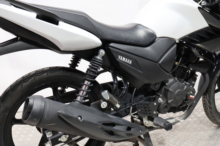 Imagen 15 de Yamaha YS 125 Gasolina 11 CV