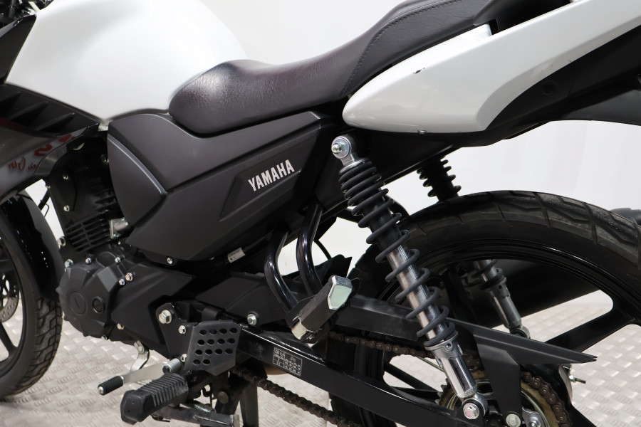 Imagen 14 de Yamaha YS 125 Gasolina 11 CV