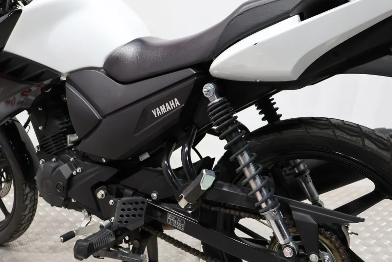 Imagen de Yamaha YS 125