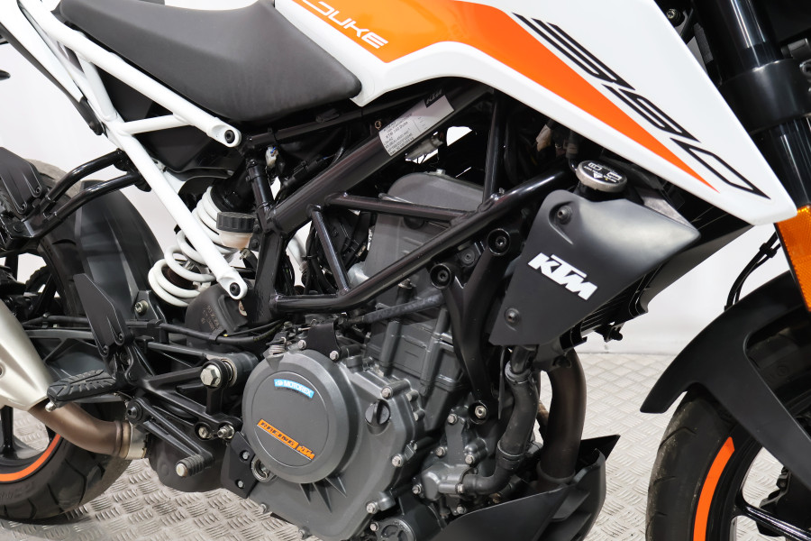 Imagen 12 de Ktm 390 DUKE Gasolina 44 CV