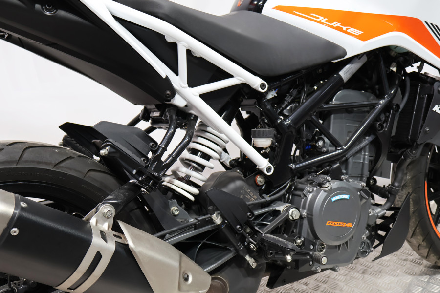 Imagen 15 de Ktm 390 DUKE Gasolina 44 CV