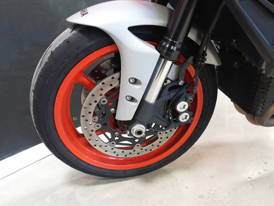 Imagen 14 de Yamaha MT 10 Gasolina 160 CV