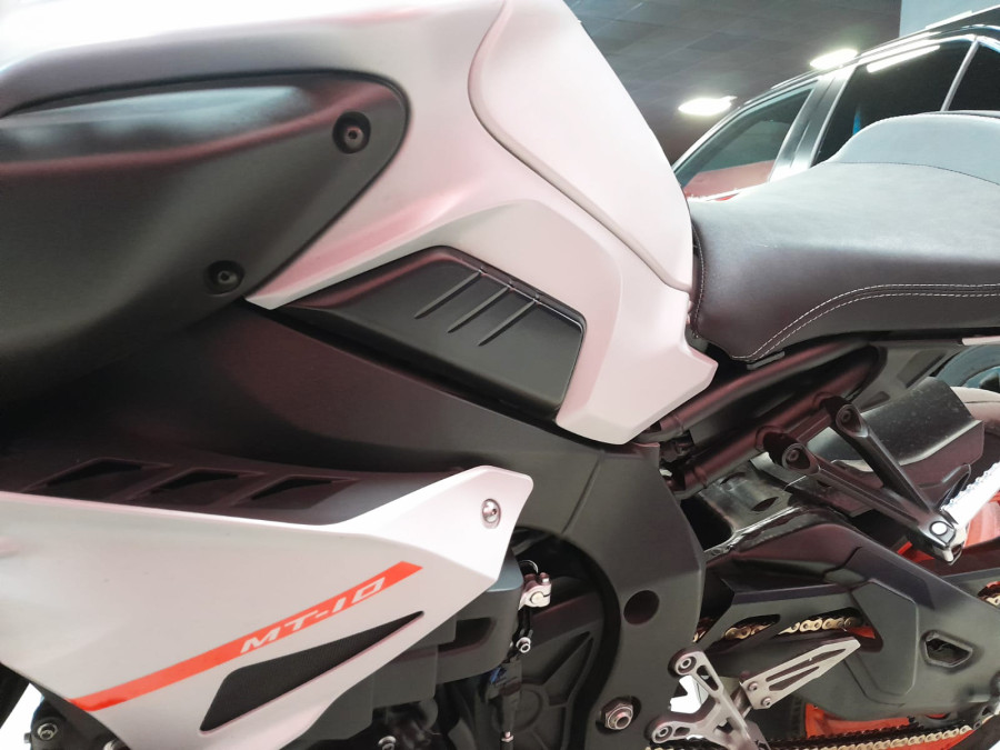 Imagen 13 de Yamaha MT 10 Gasolina 160 CV
