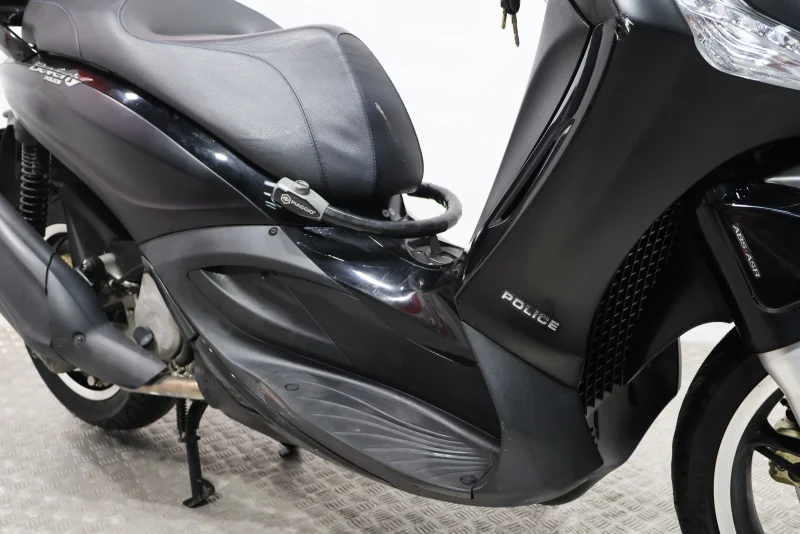Imagen de Piaggio BEVERLY 350 POLICE