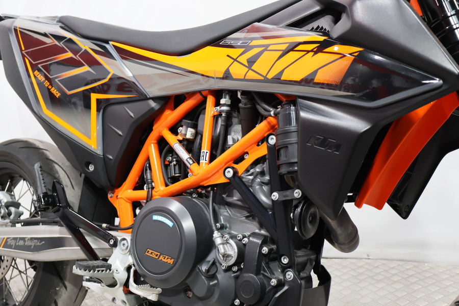 Imagen 12 de Ktm 690 SMC R Gasolina 75 CV