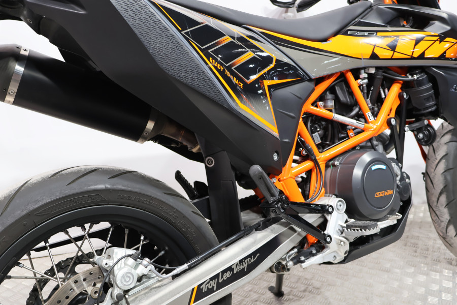 Imagen 15 de Ktm 690 SMC R Gasolina 75 CV