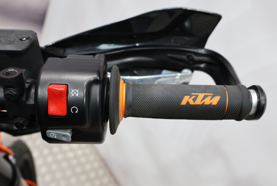Imagen 9 de Ktm 690 SMC R Gasolina 75 CV