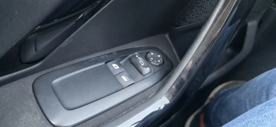 Imagen de Peugeot 208