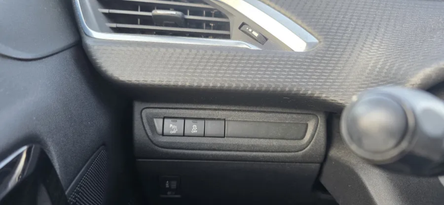 Imagen de Peugeot 208