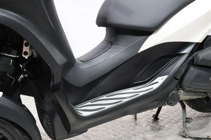 Imagen de Piaggio MP3 300 HPE