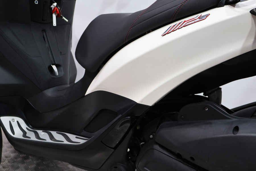 Imagen 14 de Piaggio MP3 300 HPE Gasolina 26 CV