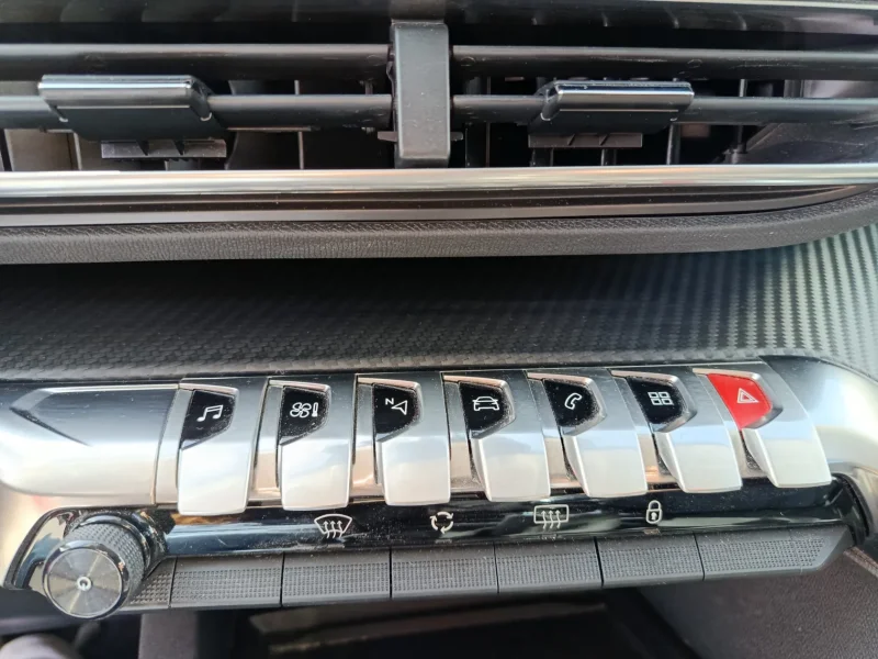 Imagen de Peugeot 5008