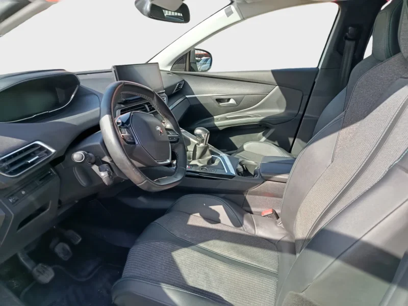 Imagen de Peugeot 5008