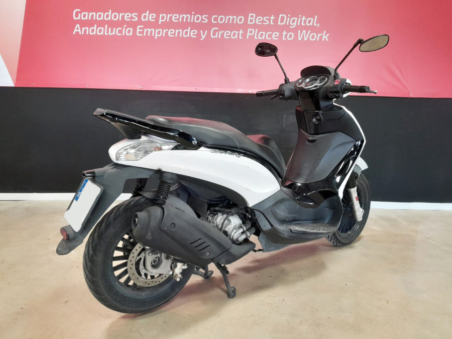 Imagen 9 de Piaggio BEVERLY 300 Gasolina 22 CV