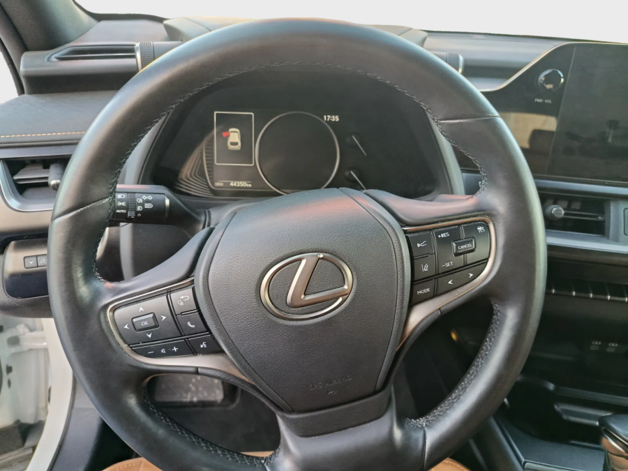 Imagen de Lexus UX