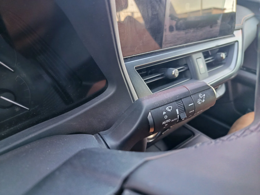 Imagen de Lexus UX
