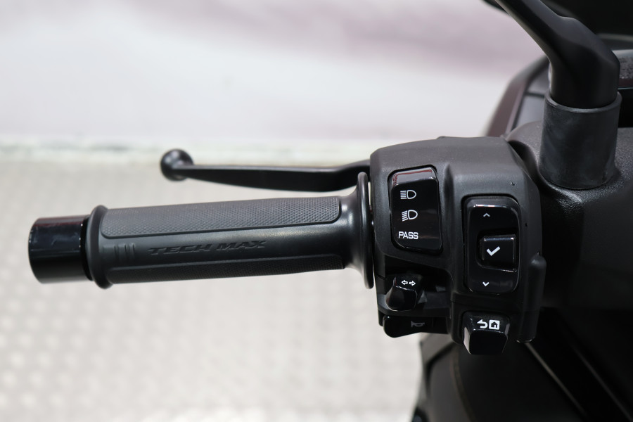 Imagen 8 de Yamaha XMAX 125 TECH MAX Gasolina 12 CV