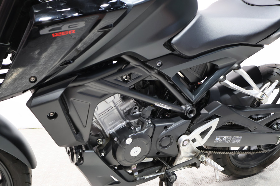 Imagen 13 de Honda CB 125 R Gasolina 15 CV