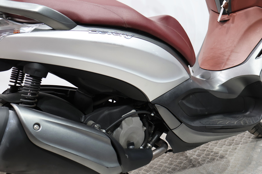 Imagen 15 de Piaggio BEVERLY 350 Gasolina 34 CV