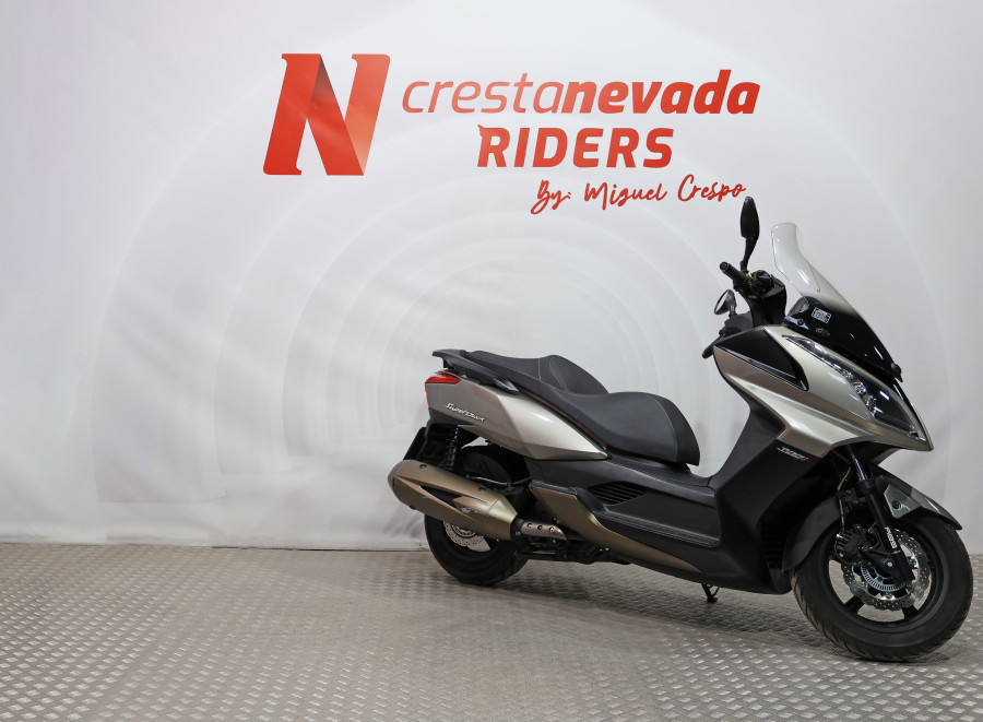 Imagen 16 de Kymco SUPER DINK 300 Gasolina 30 CV