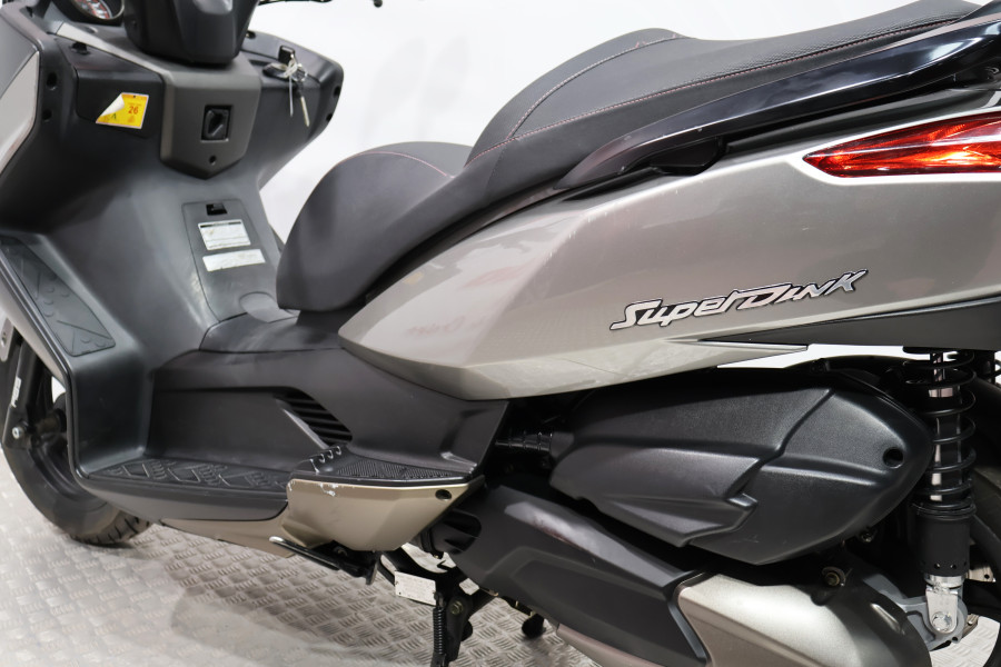 Imagen 14 de Kymco SUPER DINK 300 Gasolina 30 CV