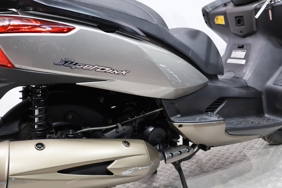 Imagen 15 de Kymco SUPER DINK 300 Gasolina 30 CV