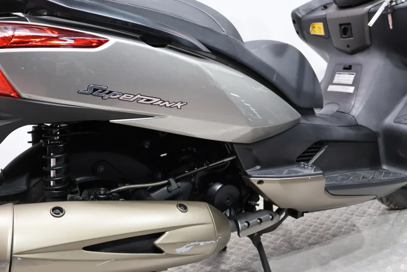 Imagen de Kymco SUPER DINK 300