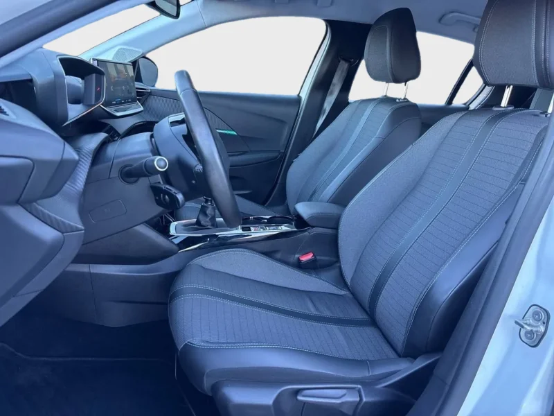 Imagen de Peugeot 208