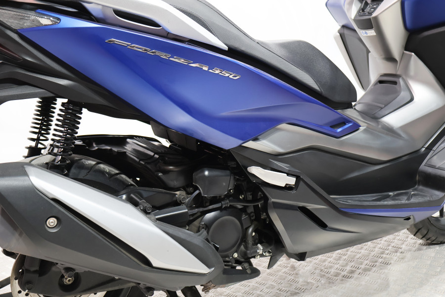Imagen 14 de Honda FORZA 350 Gasolina 30 CV
