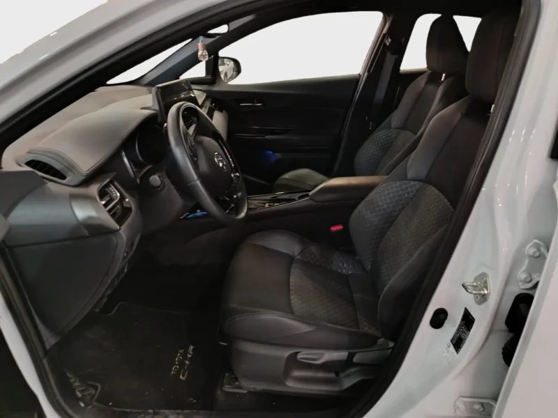 Imagen de TOYOTA C-HR
