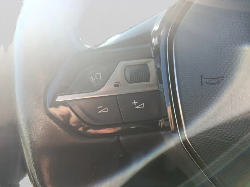 Imagen de Peugeot 208