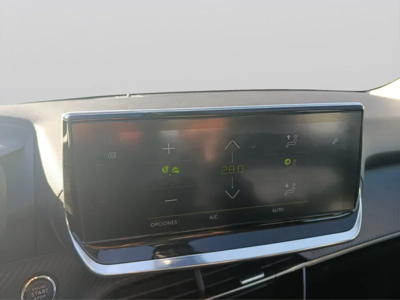 Imagen de Peugeot 208