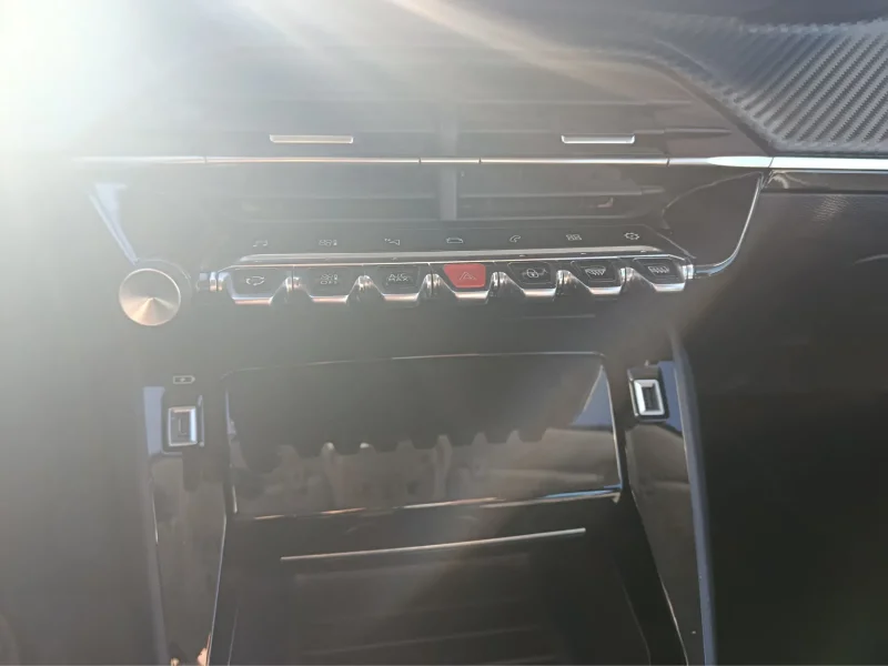 Imagen de Peugeot 208