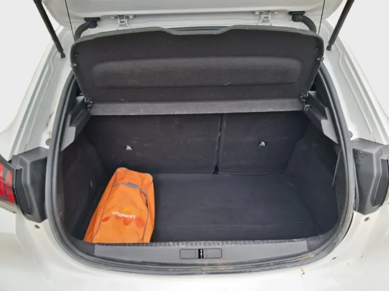 Imagen de Peugeot 208