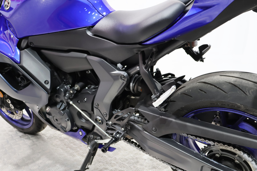 Imagen 14 de Yamaha R7 Gasolina 73 CV