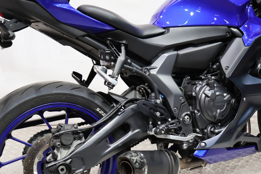Imagen 15 de Yamaha R7 Gasolina 73 CV