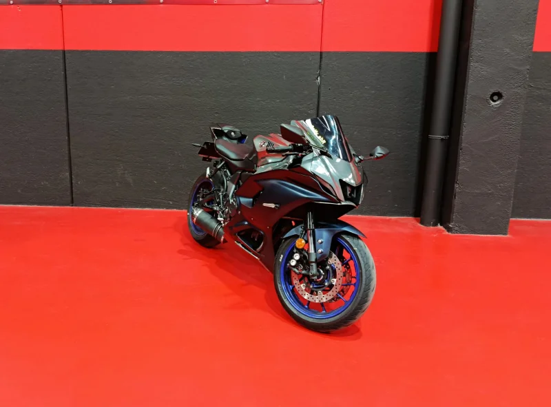 Imagen de Yamaha R7
