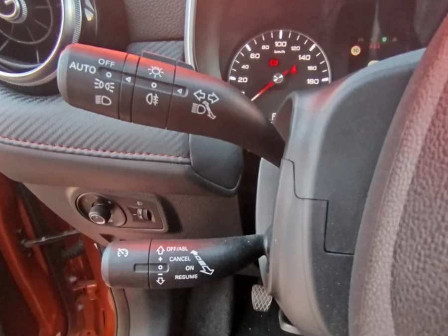 Imagen de Mg ZS