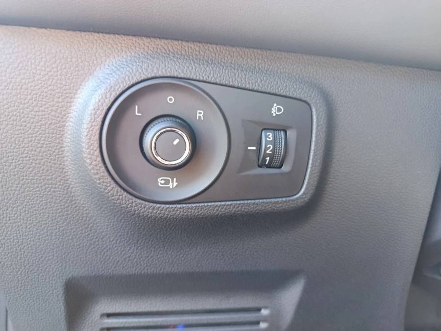 Imagen de Mg ZS