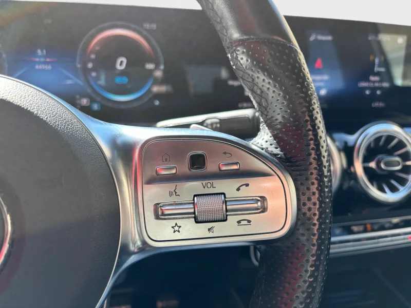 Imagen de mercedes-benz EQA