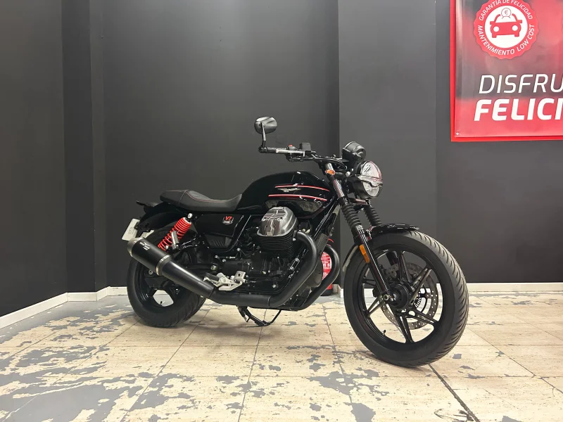 Imagen de Moto Guzzi V7 STONE
