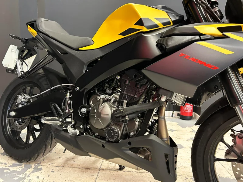Imagen de Aprilia TUONO 125