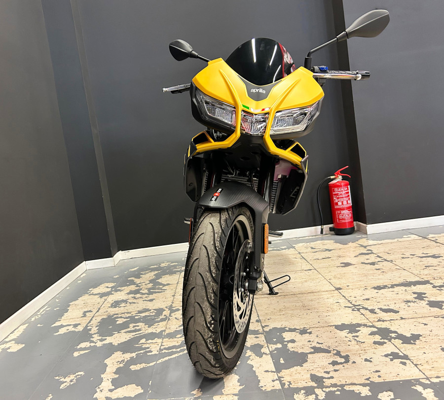 Imagen 5 de Aprilia TUONO 125 Gasolina 15 CV