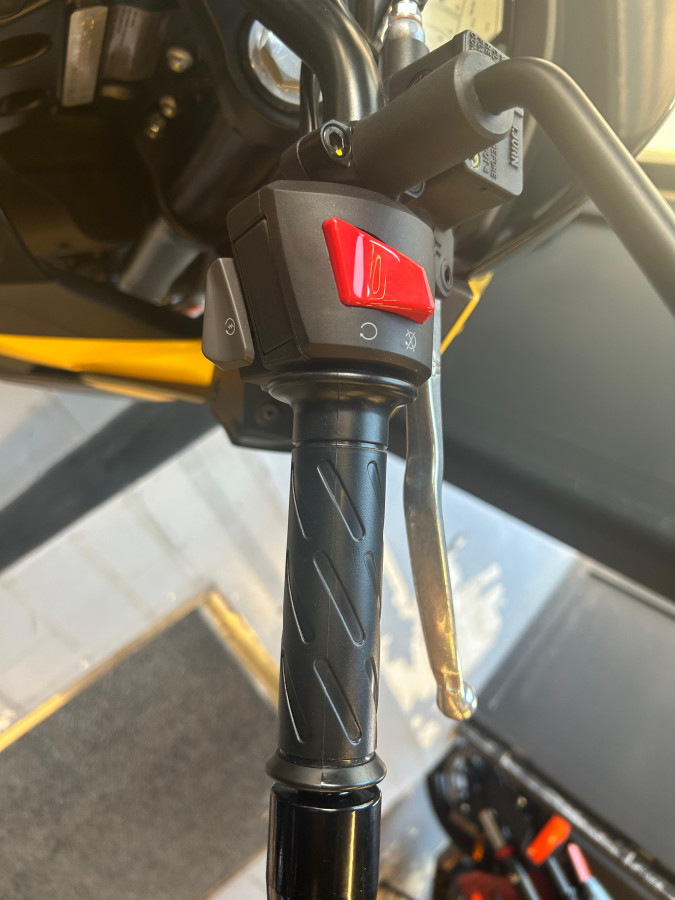 Imagen 9 de Aprilia TUONO 125 Gasolina 15 CV