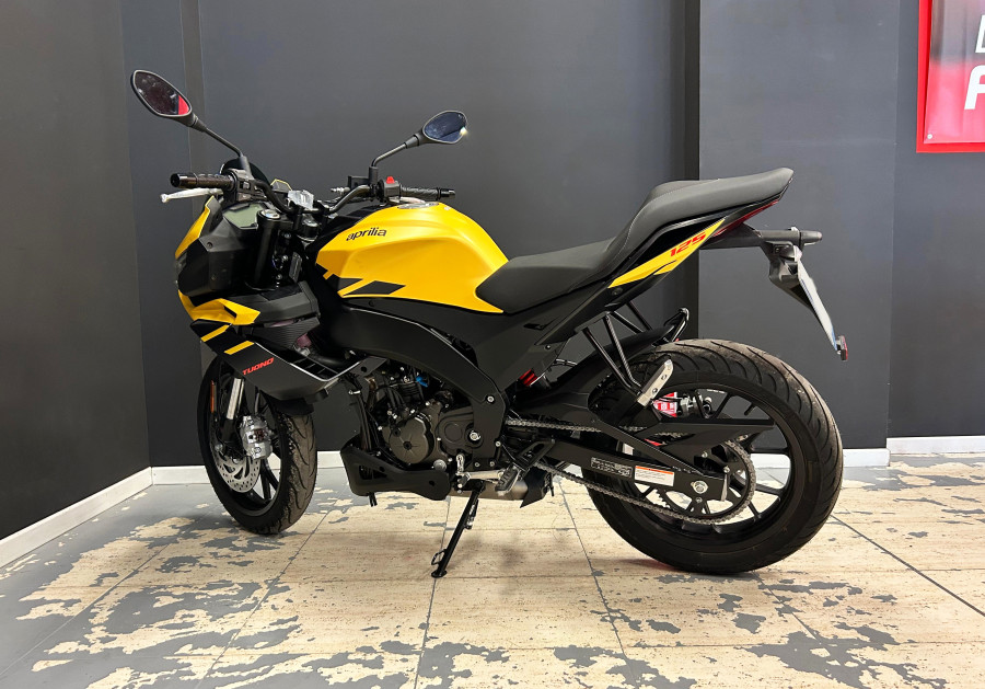 Imagen 10 de Aprilia TUONO 125 Gasolina 15 CV