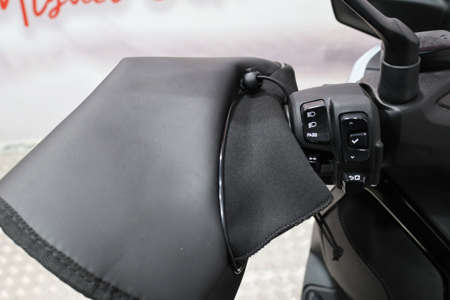 Imagen 8 de Yamaha XMAX 125 TECH MAX Gasolina 12 CV