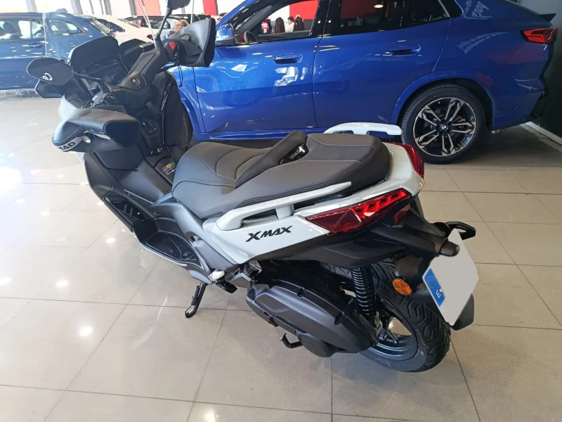Imagen de Yamaha XMAX 125 TECH MAX