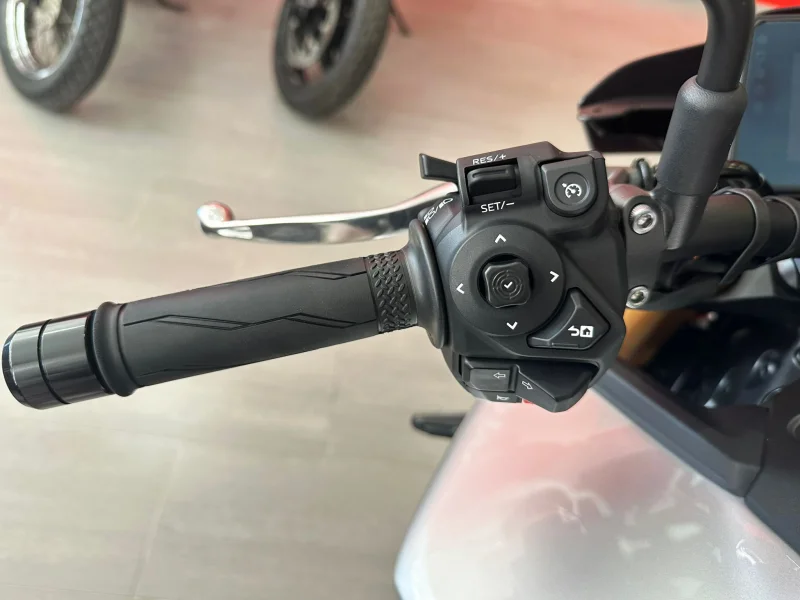 Imagen de Yamaha MT 09 SP