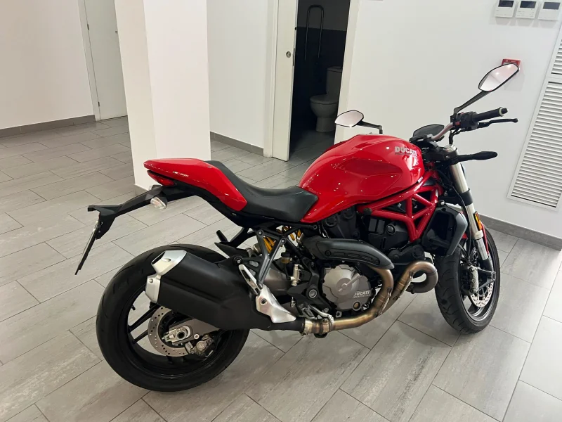 Imagen de Ducati Monster 821 A2